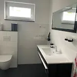 Saaldorf-ferienhaus Mit 6 45qm-120qm Direkt Am Thueringer Meer-bleilochtalsperre Apartmán Bad Lobenstein