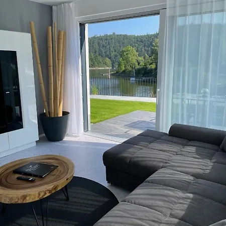 Saaldorf-ferienhaus Mit 6 Separaten 45qm-120qm *