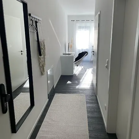 Saaldorf-ferienhaus Mit 6 45qm-120qm Direkt Am Thueringer Meer-bleilochtalsperre バート・ローベンシュタイン