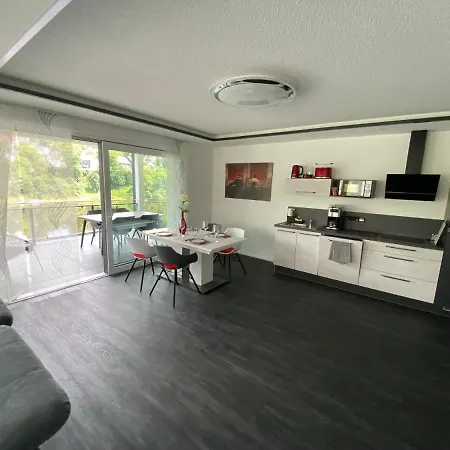 Saaldorf-ferienhaus Mit 6 Separaten 45qm-120qm * Bad Lobenstein