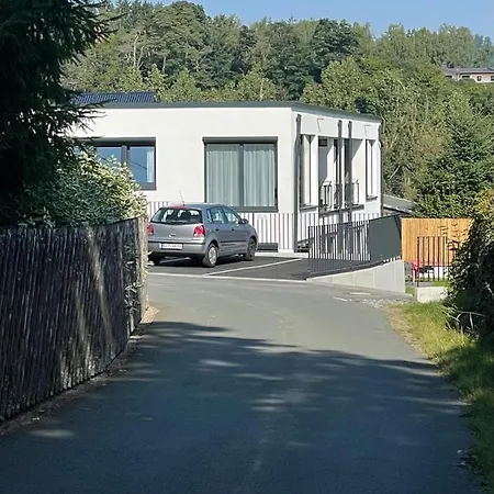 Saaldorf-ferienhaus Mit 6 Separaten 45qm-120qm *