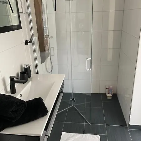 Saaldorf-ferienhaus Mit 6 Separaten 45qm-120qm Apartment *